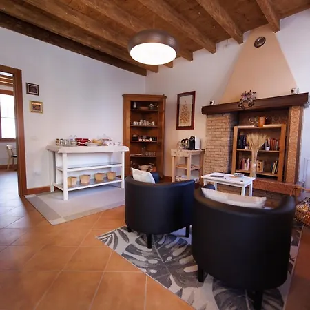 Casa Manfredi Неграр