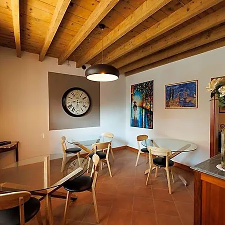 Casa Manfredi Bed & Breakfast